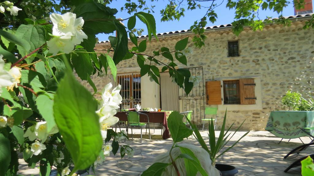 Les Gites D'Eliane Laragne-Monteglin Exterior photo